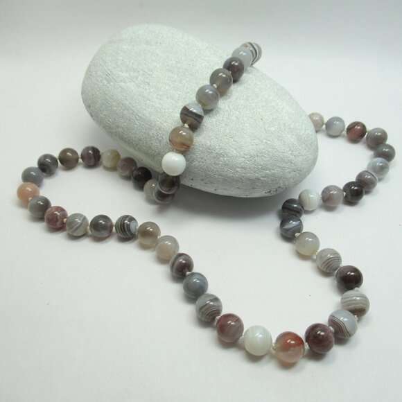 Botswana Agate Necklace - Picture 1 of 11